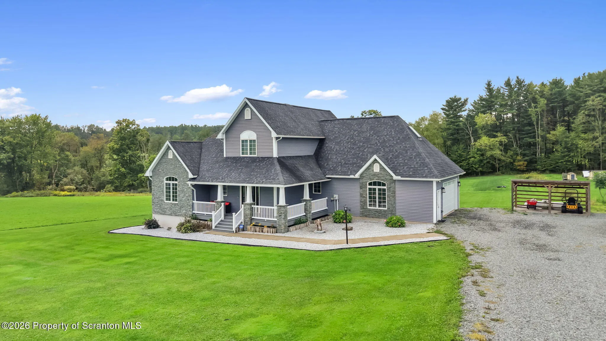 Residential For Sale 1911 Hunsinger Road, Springville, Pennsylvania 18844