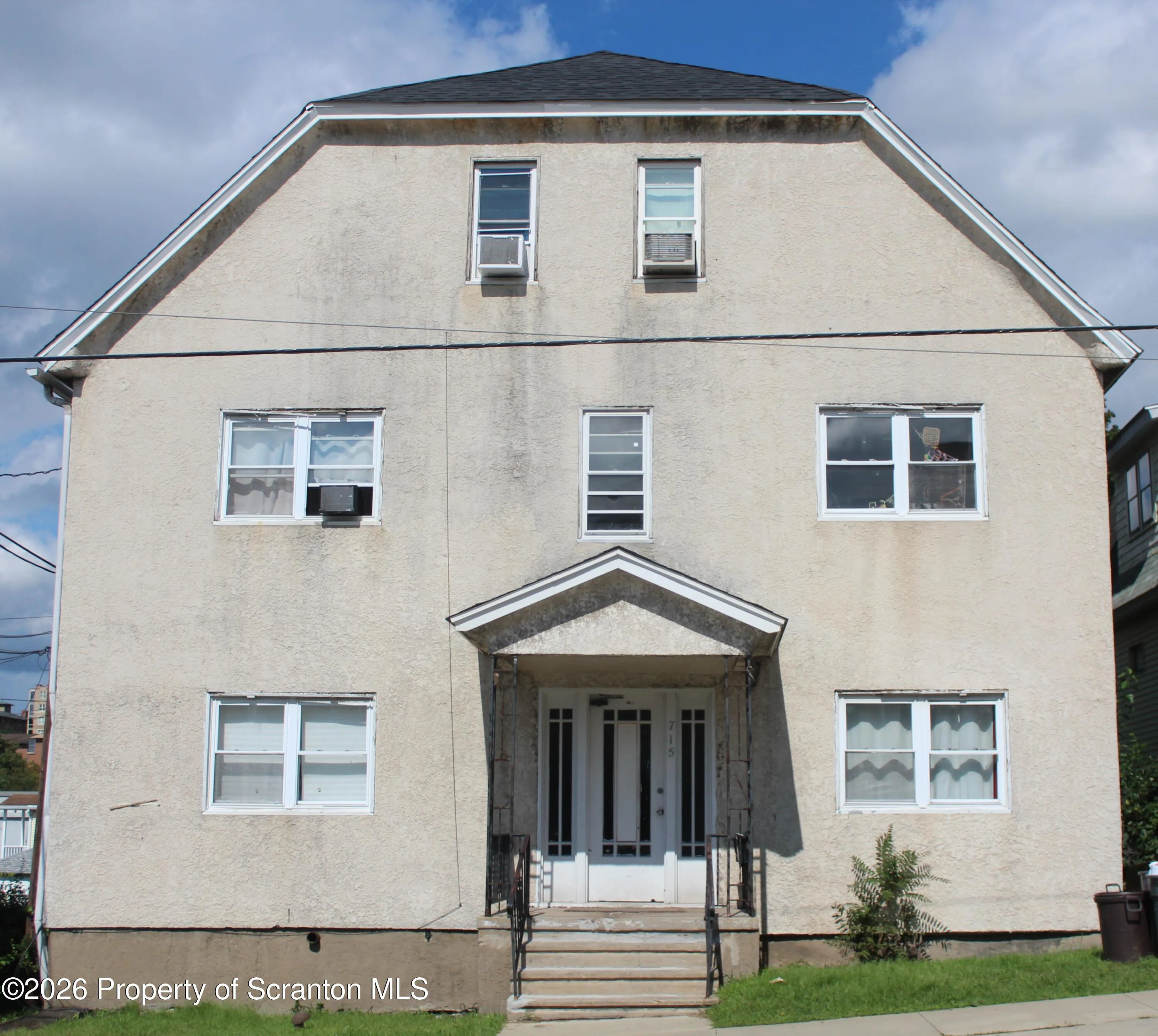 Residential Income For Sale 715 Moosic Street, Scranton, Pennsylvania 18505