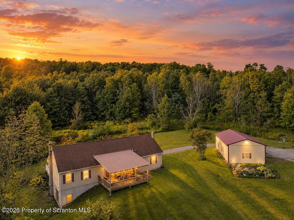 Residential For Sale 7 Hall Road, New Milford, Pennsylvania 18834