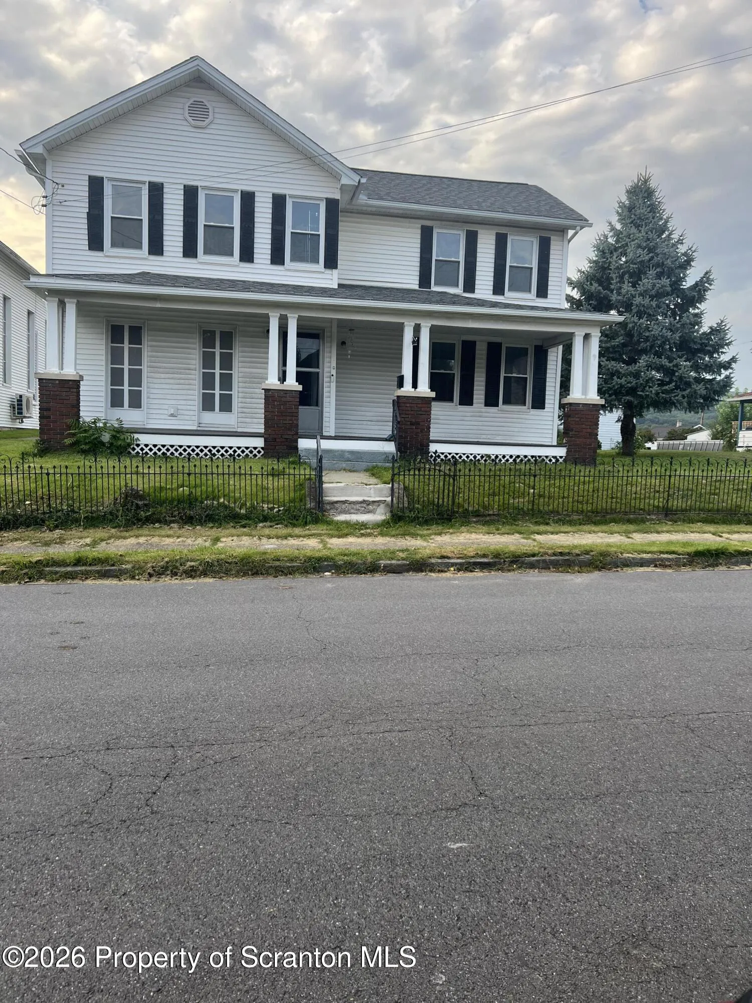 Residential For Sale 412 Delaware Avenue, Olyphant, Pennsylvania 18447
