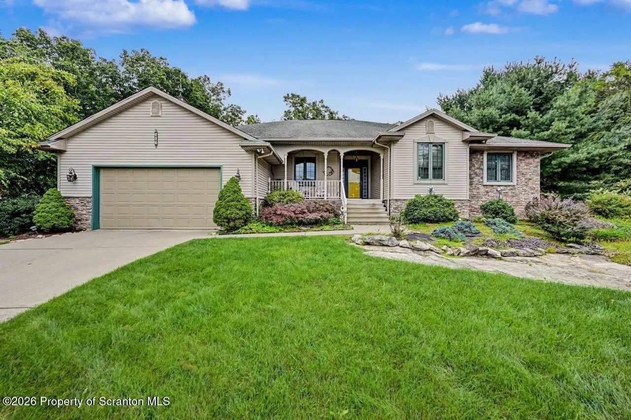 Residential For Sale 401 Grand Circle, Scranton, Pennsylvania 18505
