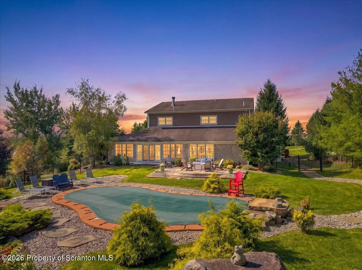 Residential For Sale 102 Healey Hill Road, Greenfield Twp, Pennsylvania 18407