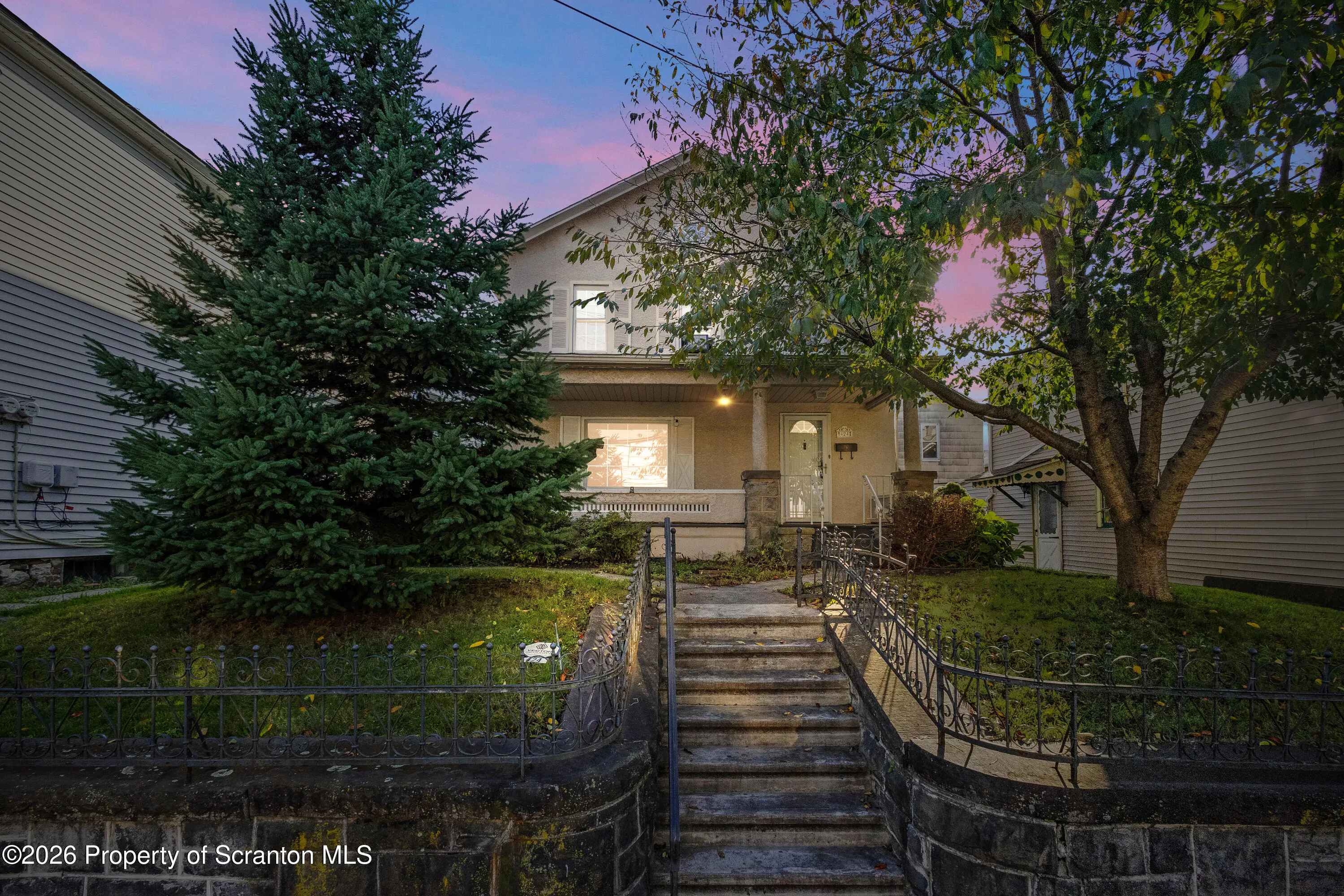 Residential For Sale 424 Hickory Street, Scranton, Pennsylvania 18505