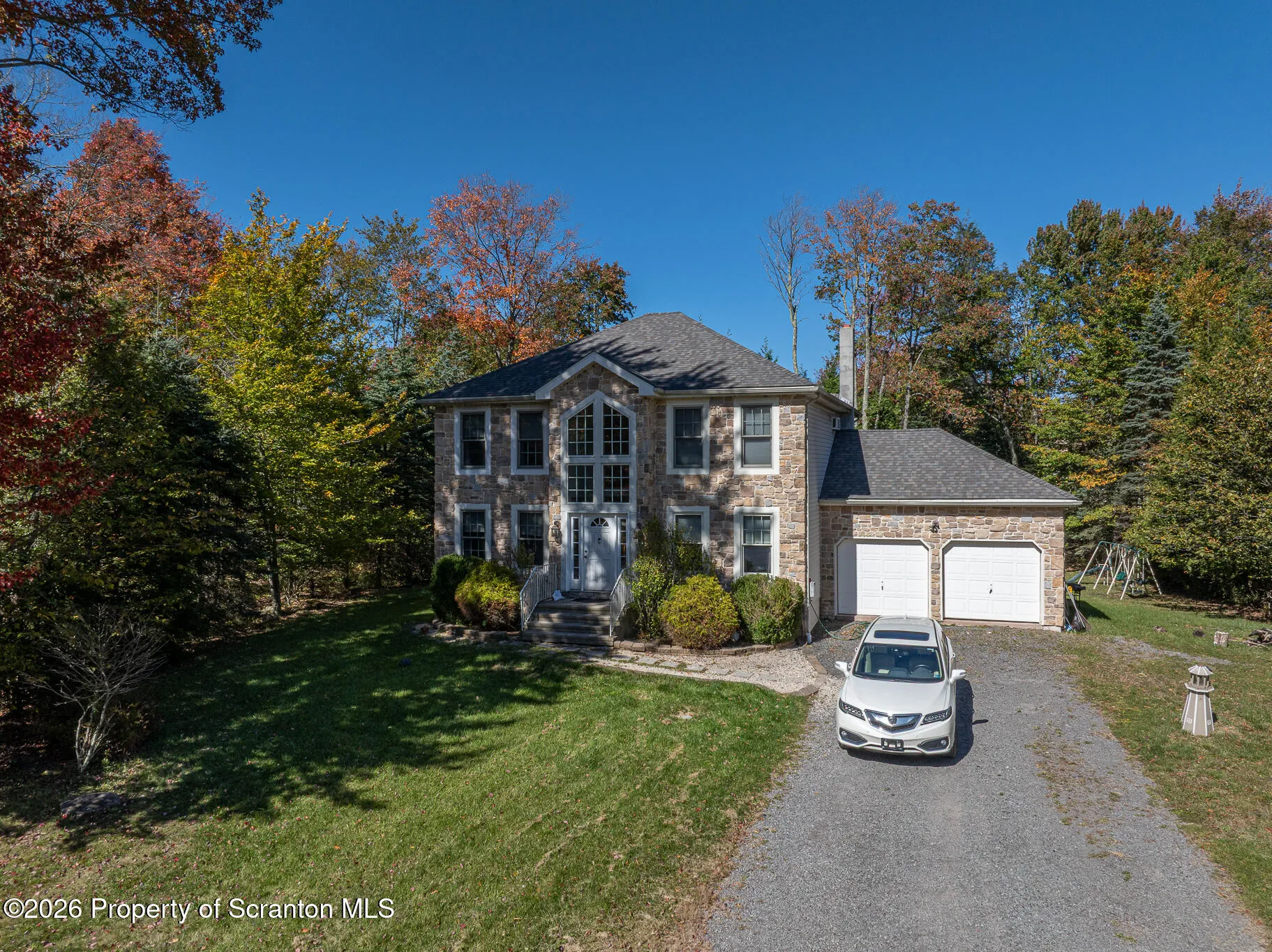 Residential For Sale 8 Bass Court, Gouldsboro, Pennsylvania 18424