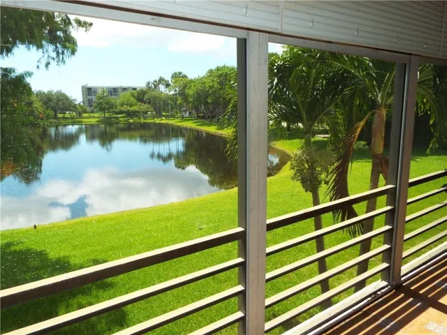 Peaceful Water View!