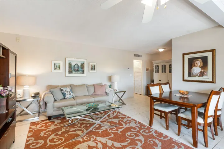 All large neutral tiles and central a/c