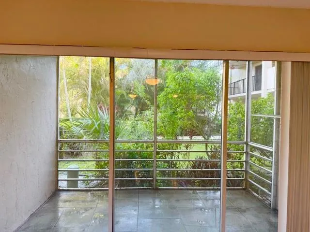 Screened Patio