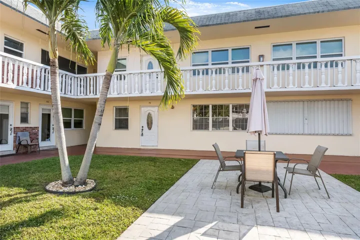 COMMON PATIO OUTSIDE UNIT