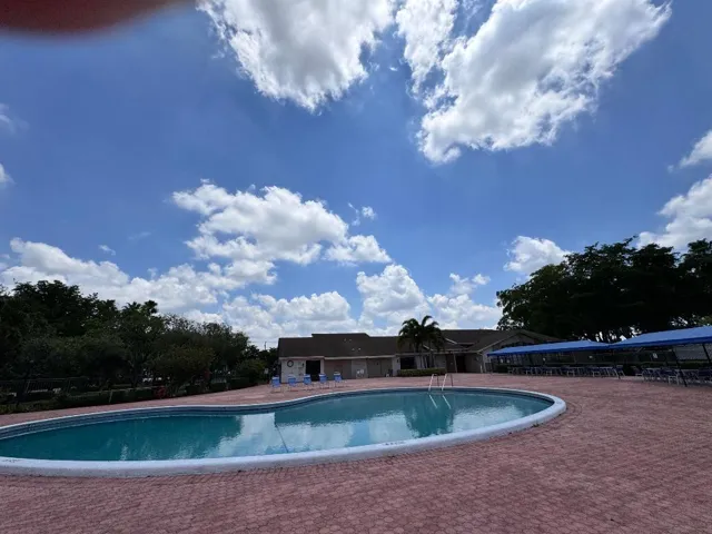 Coco Lakes Pool 1