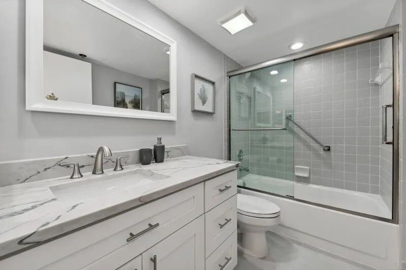 2nd Bathroom