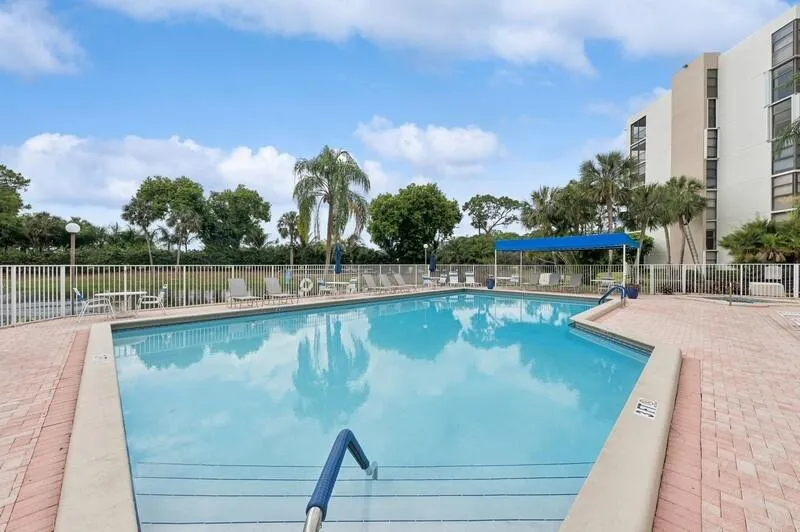 Lakefront Heated Pool