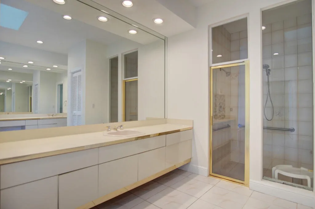 37 primary bath 2