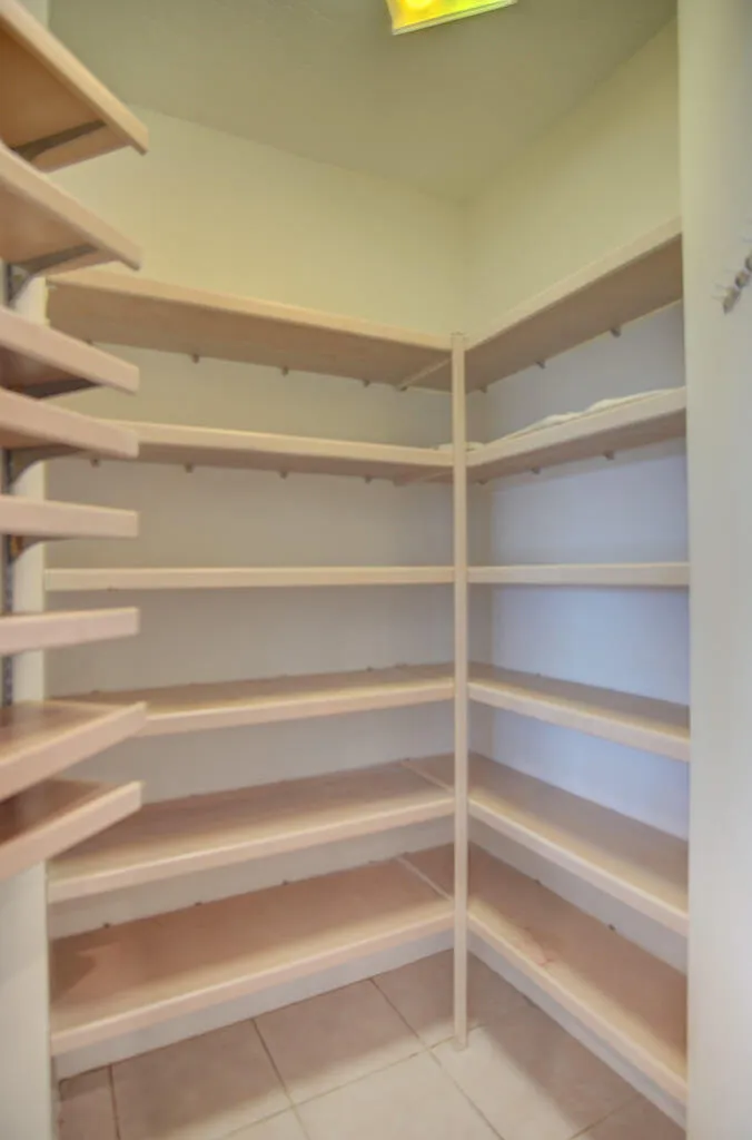 22-2 kitchen pantry