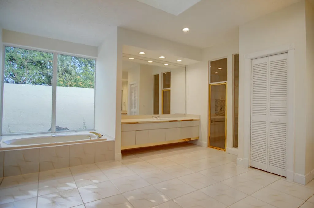 36 primary bath 1