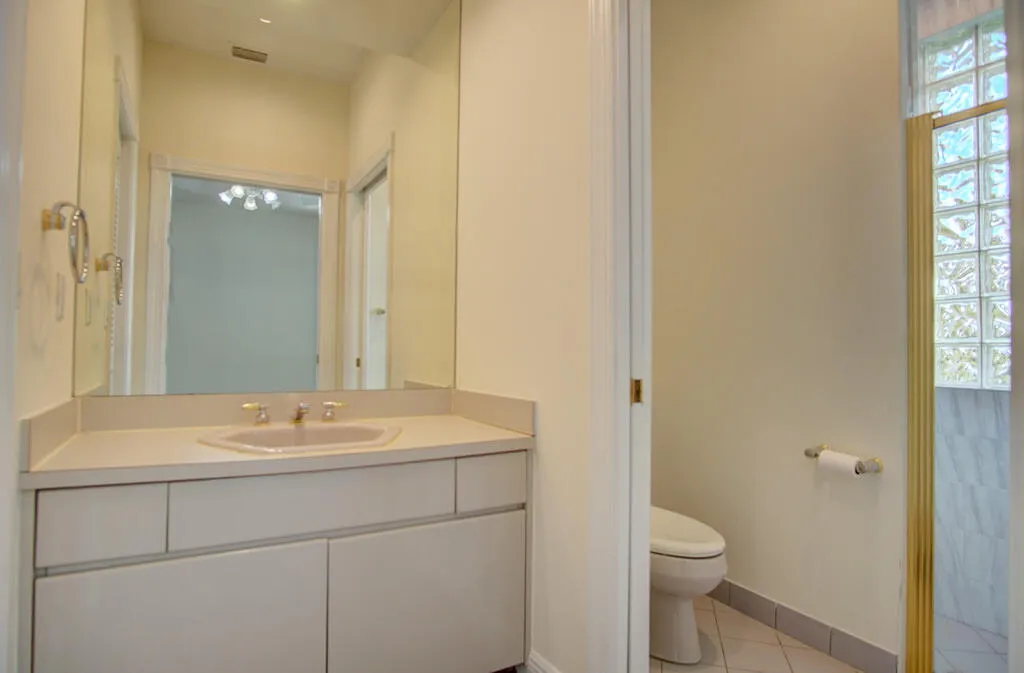 42 bathroom 2