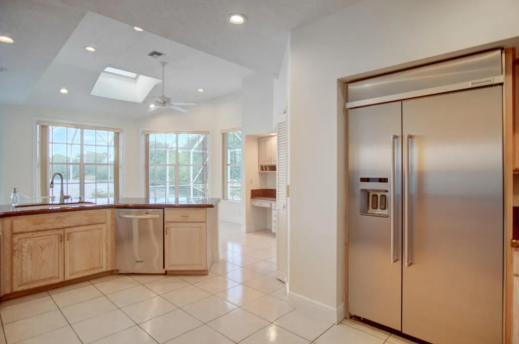 18 kitchen 2