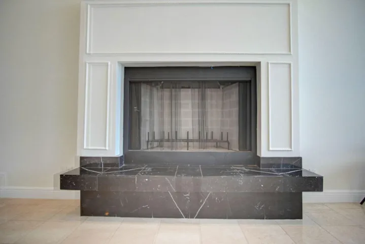 14-1 fireplace in livingroom