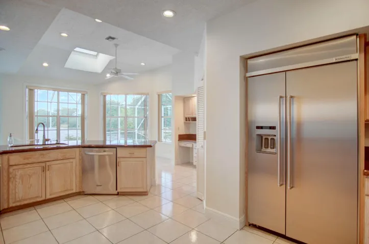 18 kitchen 2