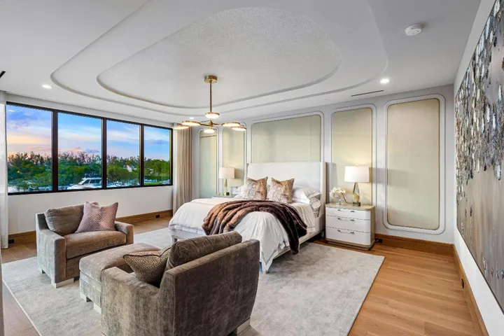 mls_BEDROOM_1_ANGLE