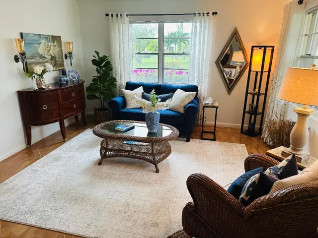 EXTRA WINDOWS