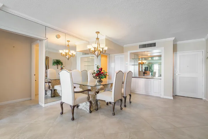 Dining Room w/ Dry Bar & STorage