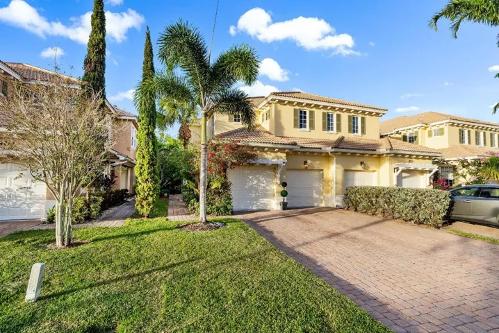 4715 Cadiz Cir