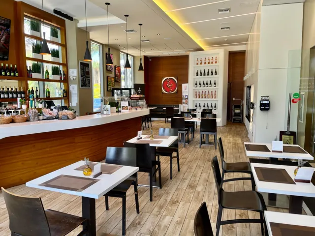 60. Bistro​​‌​​​​‌​​‌‌​‌‌​​​‌‌​‌​‌​‌​​​‌​​ 03