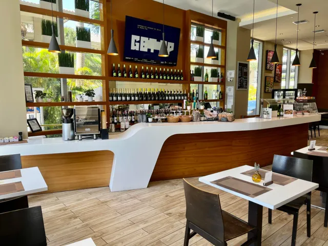61. Bistro 04