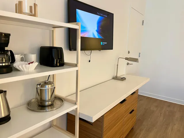 24. Bedroom B 05