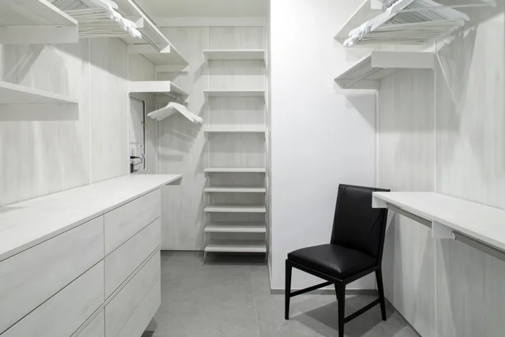 851 NE 1st Avenue 812 Miami