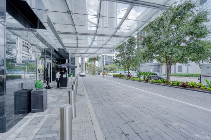 851 NE 1st Avenue 812 Miami