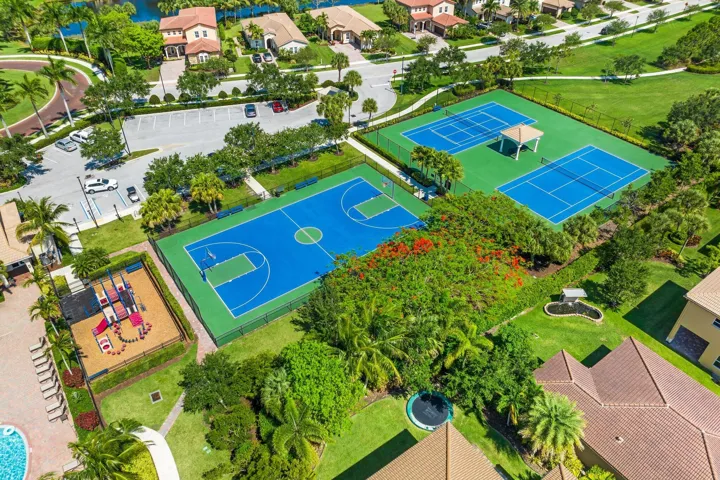 Tennis