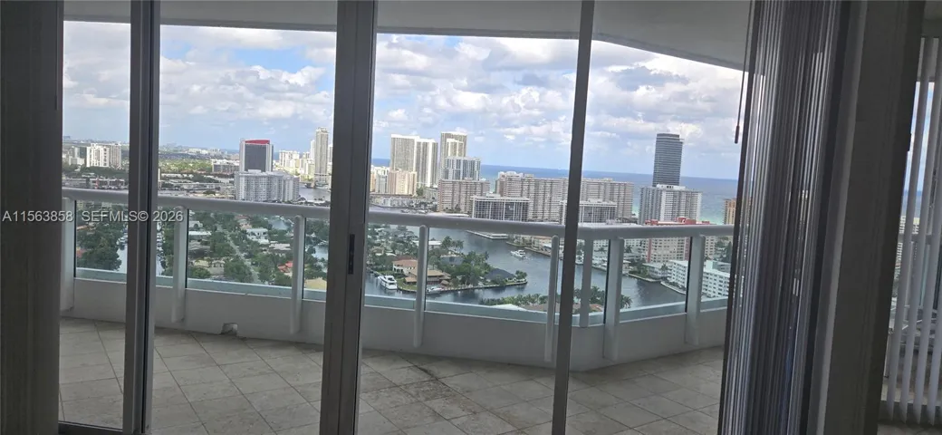 UNUBSTRUCTED VIEWS