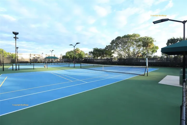 Tennis & Pickle Ball Courts