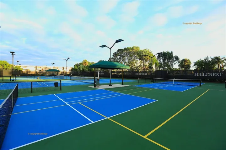 Tennis & Pickle Ball Courts
