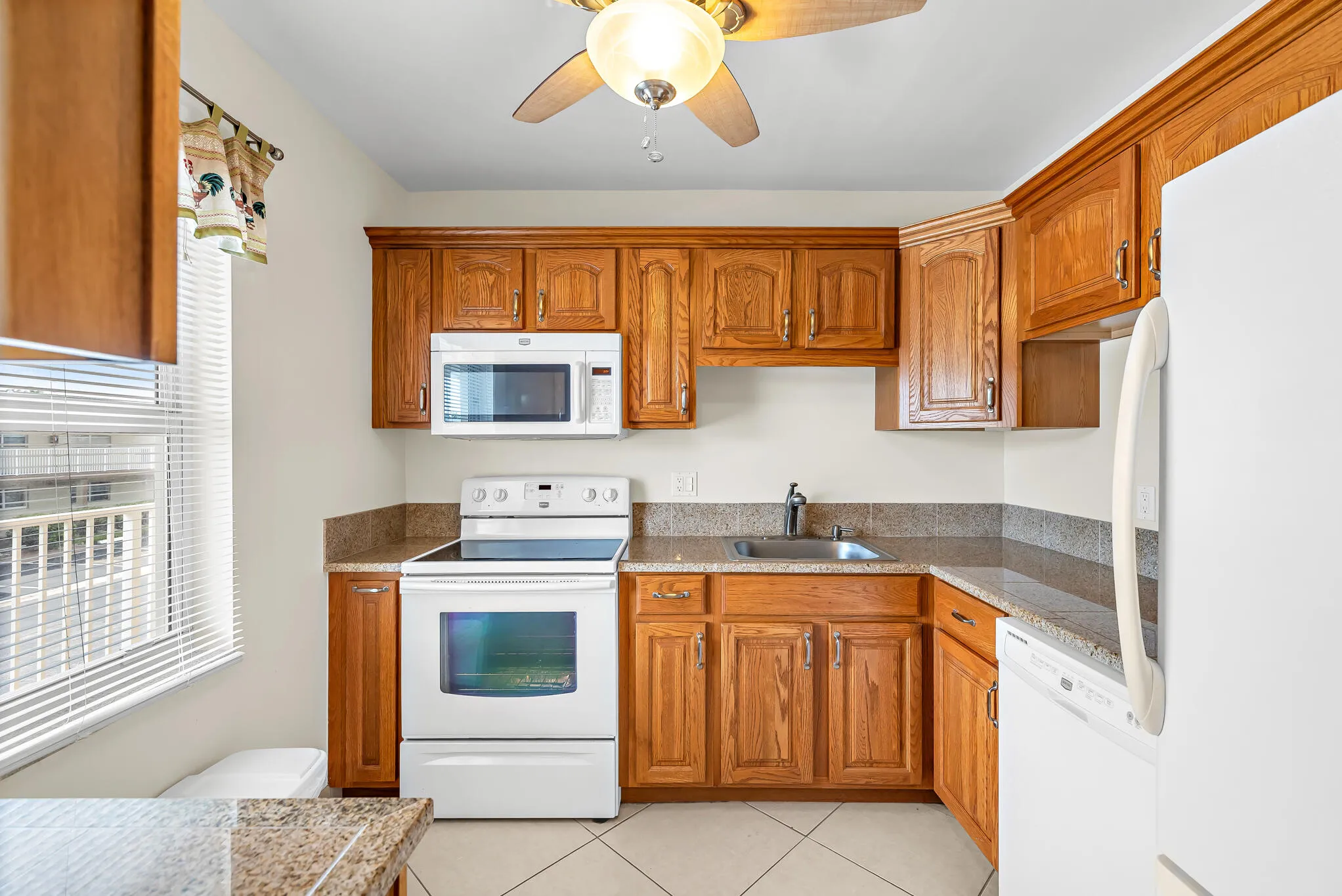 LOTS OF CABINETS