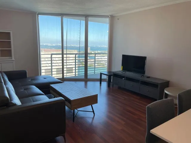 Living Room- AI Staging
