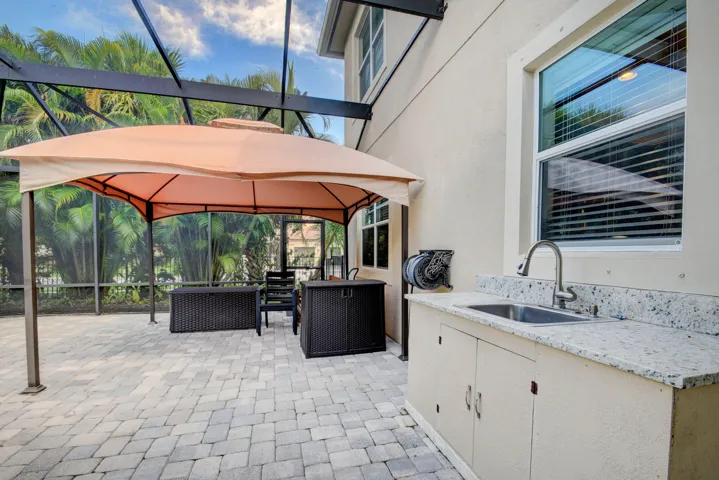 Outside Sink/ storage
