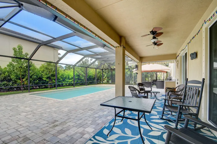 Large Cover Terrace