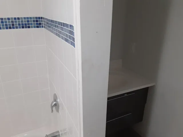 Upstairs bathroom #4
