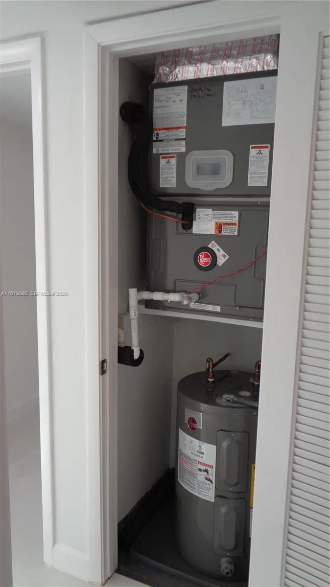 A/C Hotwater closet