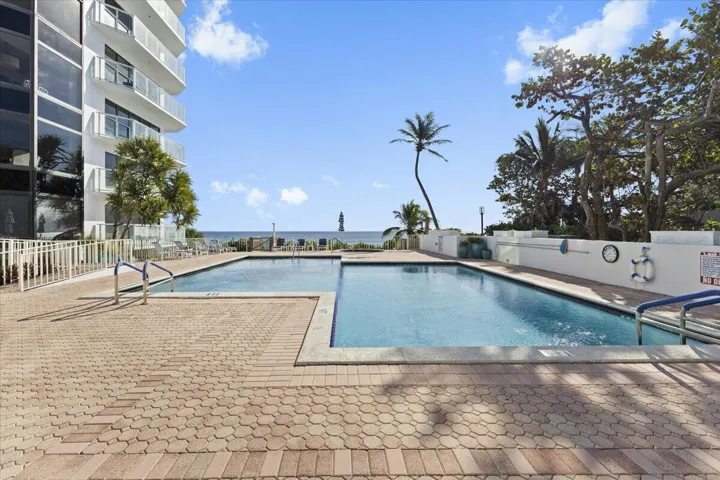 Oceanfront heated pool (alternate view)