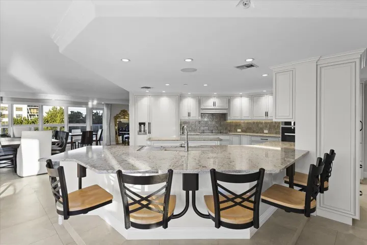 Upper level kitchen island seating