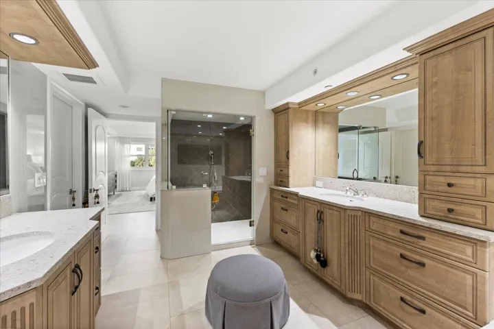Upper level primary bathroom