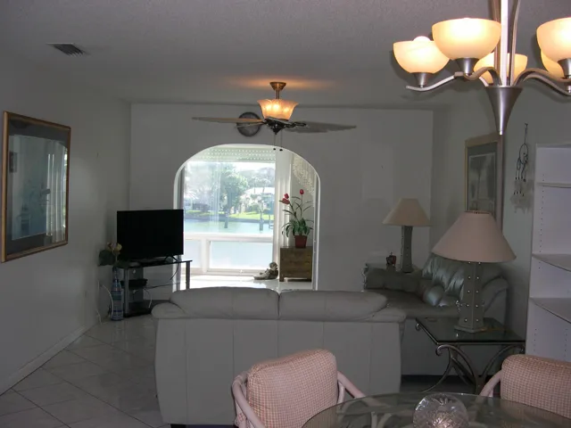 DR, LR and Florida Room.