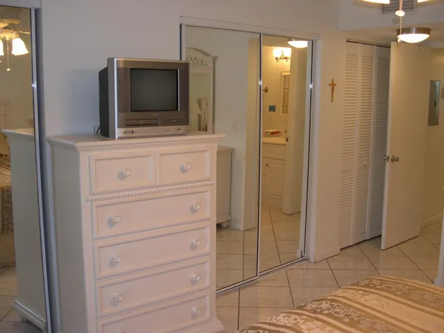 Mirrored closet doors is a real plus.