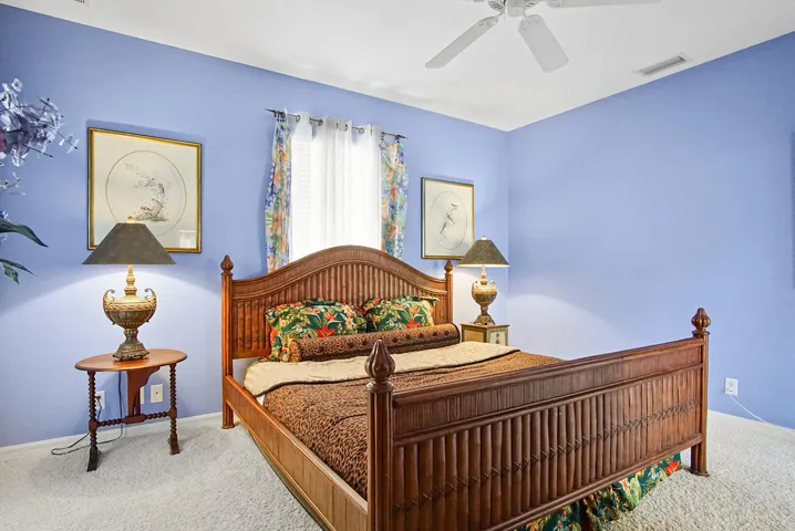 King size bed