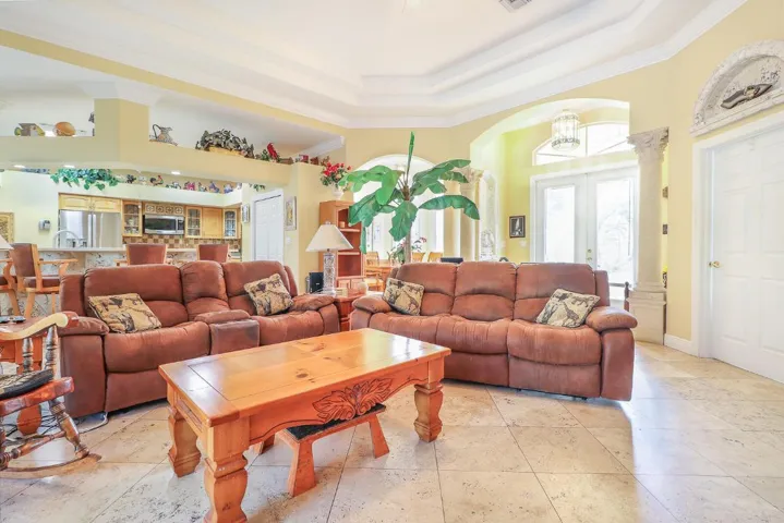 10-Living Room