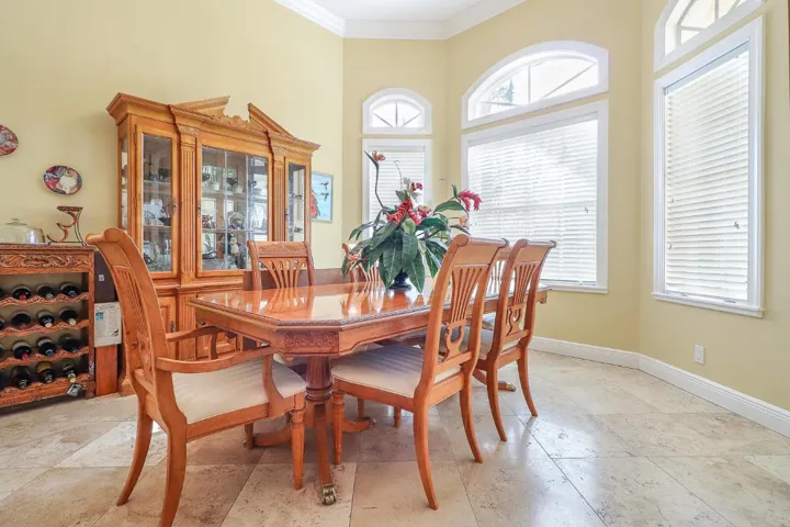 14-Dining Room