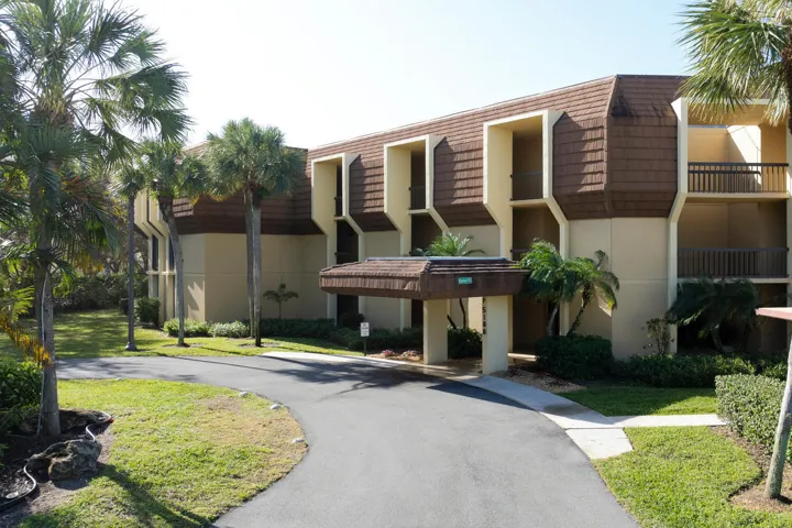 5188 Woodland Lakes Dr Apt 337-large-030